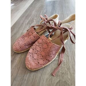 Lazamani size 38 women's 7.5 Espadrille crochet